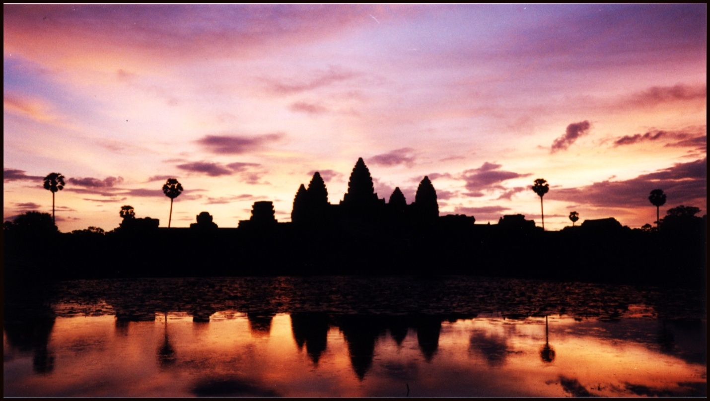 The gorgeous sunrise in Angkor Wat