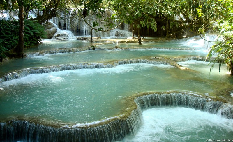 The spectacular scenery of Kuang Si Waterfall